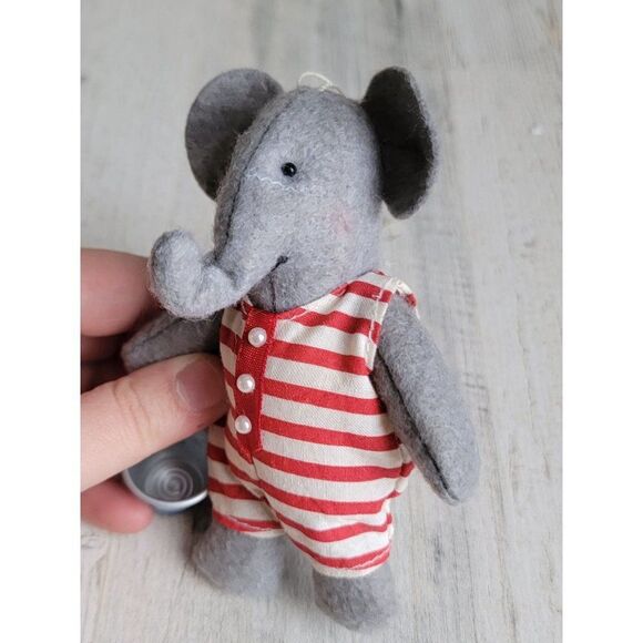 Midwest Cannon Falls heart felt elephant ornament Xmas bathing suit - Picture 3 of 7